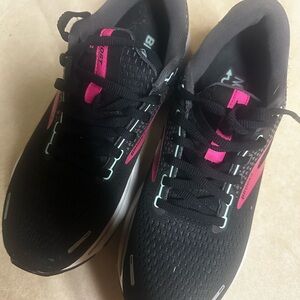 Brooks Ghost 14 Women's Size 7